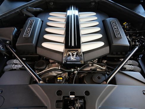 Certified 2018 Rolls-Royce Dawn image 30