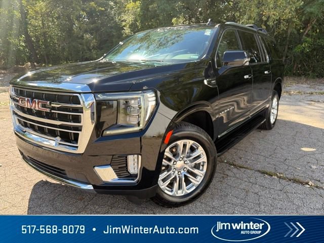 Used 2023 GMC Yukon XL SLT w/ SLT Premium Package AWD/4WD image 2