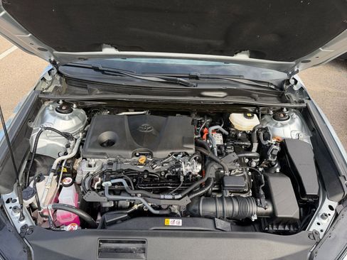 Used 2025 Toyota Camry LE image 31