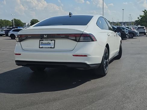 Used 2025 Honda Accord SE image 7