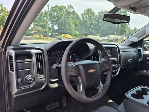 Used 2015 Chevrolet Silverado 1500 LT RWD image 10