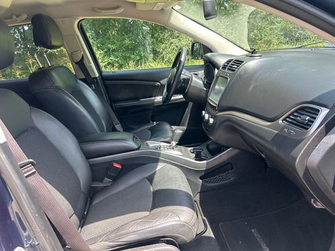 Used 2015 Dodge Journey Crossroad w/ Flexible Seating Group FWD image 21