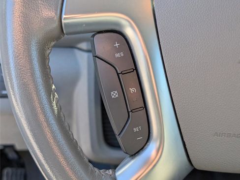 Used 2017 Chevrolet Traverse LT w/ Style and Technology Package image 21