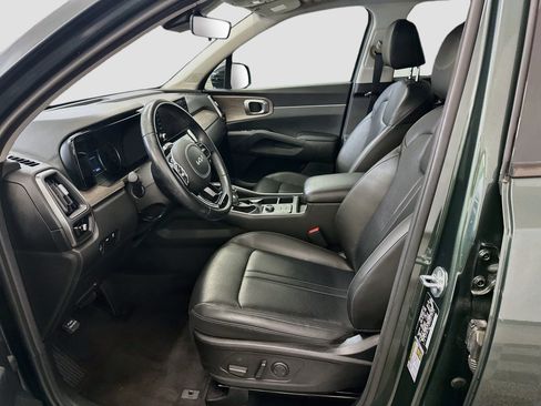 Used 2023 Kia Sorento S AWD/4WD image 13