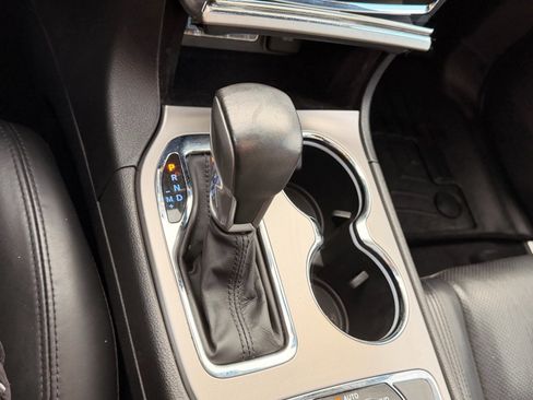 Used 2021 Jeep Grand Cherokee Limited w/ Luxury Group II image 23