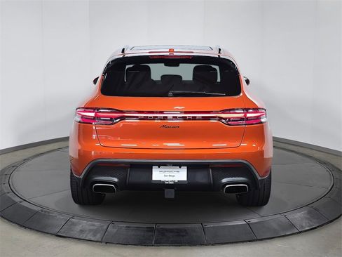 Certified 2025 Porsche Macan image 6