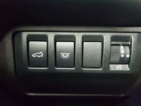 Used 2023 Subaru Ascent Limited w/ Technology Package image 36