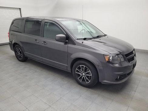 Used 2018 Dodge Grand Caravan SE FWD image 11