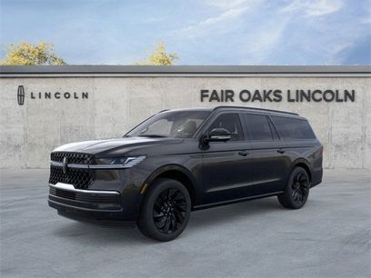 New 2025 Lincoln Navigator L Reserve w/ Jet Appearance Package