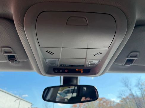 Used 2019 GMC Terrain SLE w/ Driver Convenience Package image 24