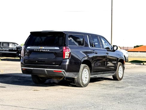 Certified 2024 Chevrolet Suburban LT RWD image 6