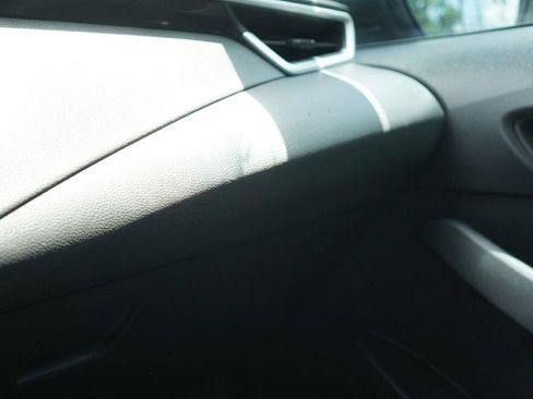 Used 2021 Toyota Corolla LE image 24