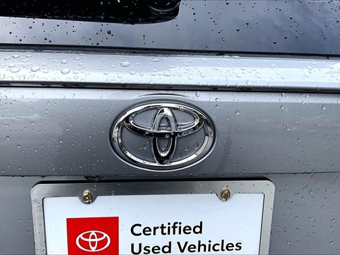 Certified 2023 Toyota RAV4 LE FWD image 31