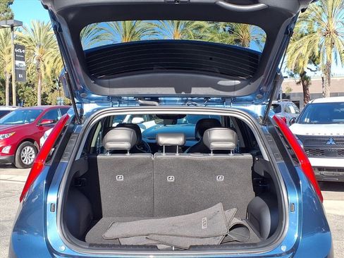 Certified 2025 Kia Niro EX image 24