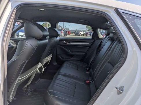 Used 2022 Honda Accord Sport image 12