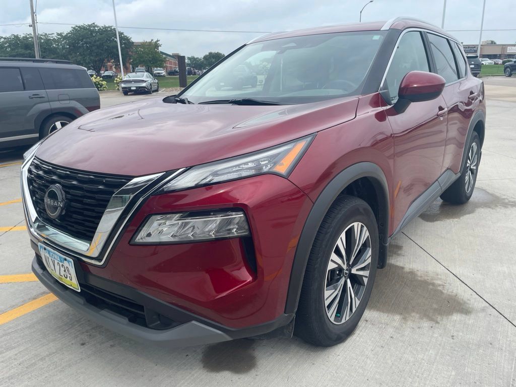 Used 2023 Nissan Rogue SV w/ SV Premium B Package AWD/4WD image 2