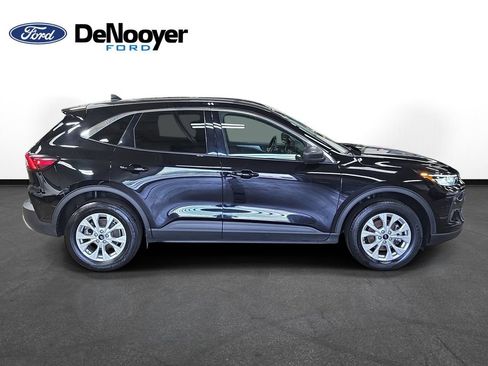 Used 2024 Ford Escape Active AWD/4WD image 4