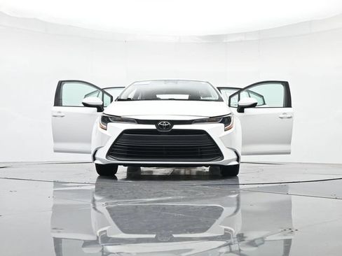 Used 2024 Toyota Corolla LE FWD image 52