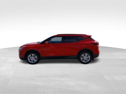 Used 2019 Chevrolet Blazer LT w/ Sound & Technology Package AWD/4WD image 2