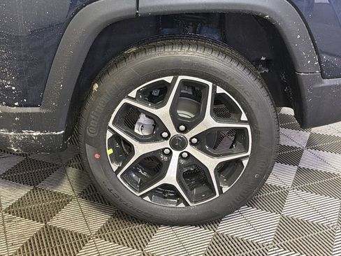 New 2026 Jeep Compass Limited image 5