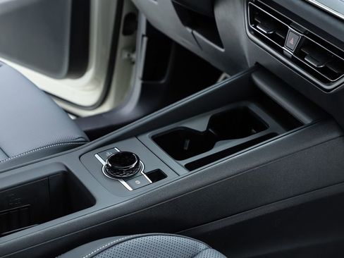 New 2026 Volkswagen Tiguan SE R-Line image 73