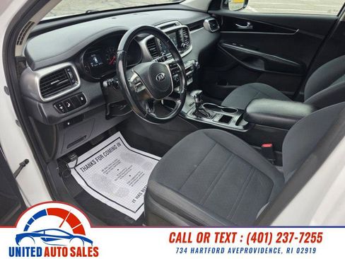Used 2019 Kia Sorento AWD w/ Option Group 020 image 9