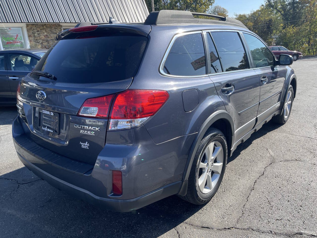 Used 2014 Subaru Outback 2.5i Limited w/ Moonroof Package AWD/4WD image 4