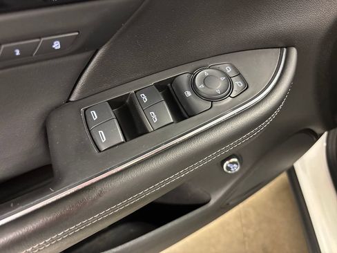 Used 2023 Buick Envision Essence w/ Sport Touring Package FWD image 21