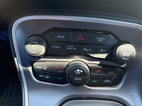 Used 2020 Dodge Challenger R/T w/ Plus Package image 20