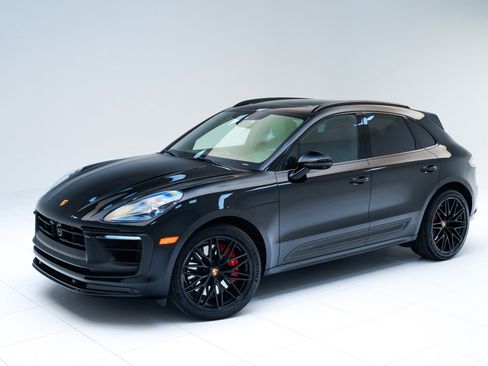 Used 2022 Porsche Macan GTS image 1