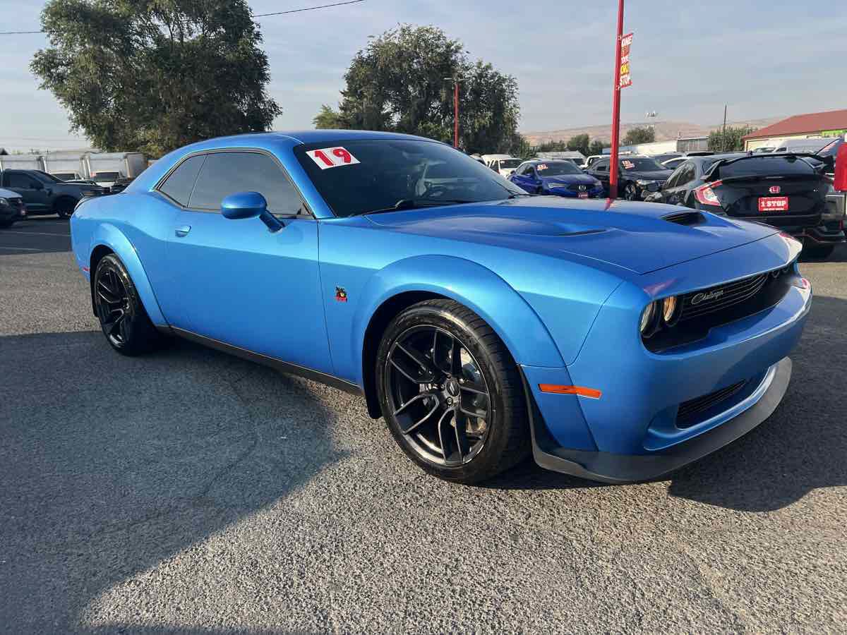 Used 2019 Dodge Challenger R/T Scat Pack RWD image 4
