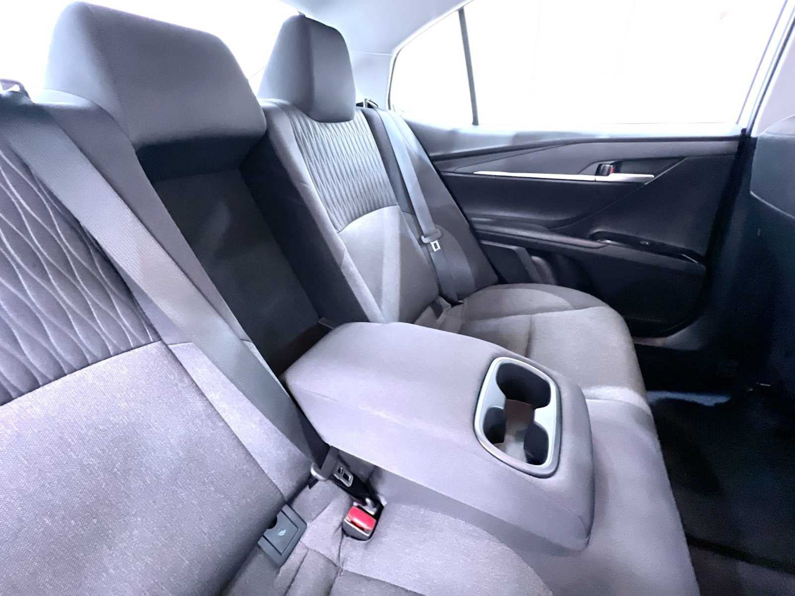 Used 2025 Toyota Camry LE FWD image 37