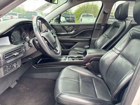 Used 2020 Lincoln Corsair AWD w/ Premium Package image 21