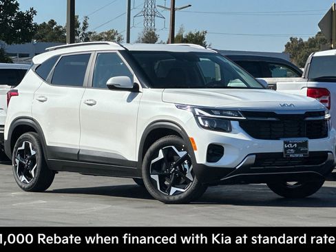 New 2026 Kia Seltos S FWD image 2