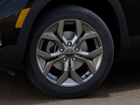 New 2026 Kia Seltos LX FWD image 9