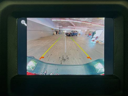 Used 2023 Jeep Gladiator Willys image 9