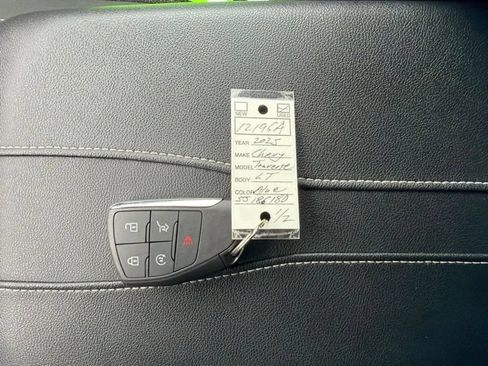 Certified 2025 Chevrolet Traverse LT w/ Driver Confidence Package FWD image 36