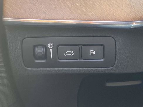 Used 2017 Volvo XC90 T8 Inscription w/ Vision Package image 23