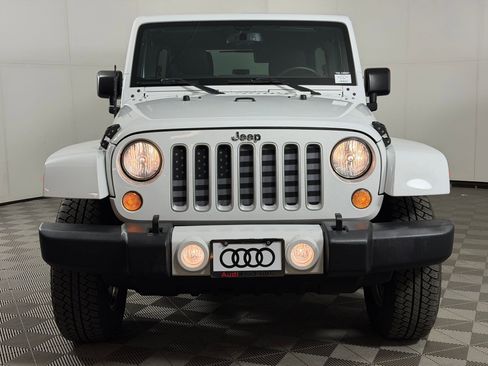Used 2016 Jeep Wrangler Unlimited Sahara image 6