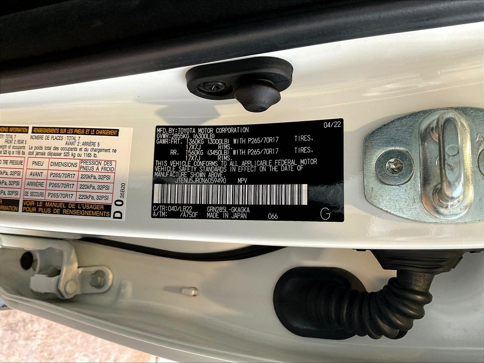 Used 2022 Toyota 4Runner SR5 Premium w/ Moonroof Package AWD/4WD image 19