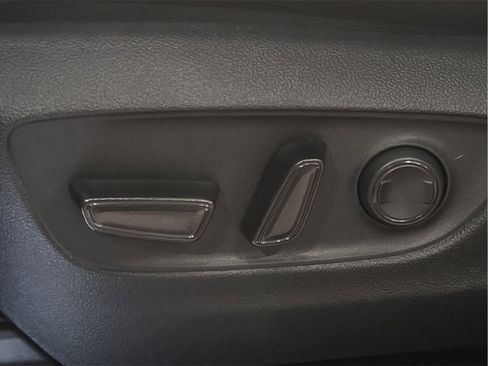 New 2026 Toyota Highlander XSE image 11