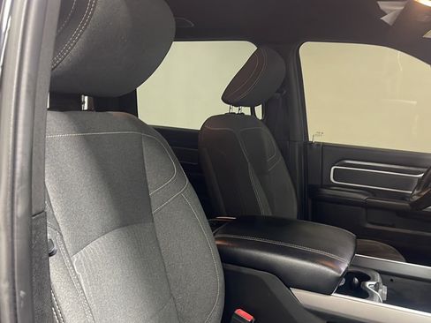 Used 2020 RAM 2500 Big Horn w/ Night Edition AWD/4WD image 21