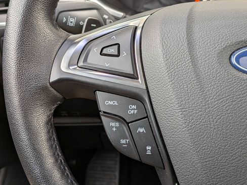 Used 2019 Ford Edge Titanium w/ Equipment Group 301A image 25