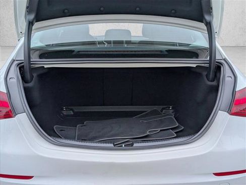 Used 2022 Mercedes-Benz C 300 Sedan image 6