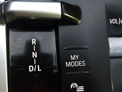 Used 2025 BMW X1 xDrive28i image 21