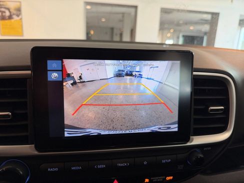 Used 2026 Hyundai Venue SEL FWD image 23