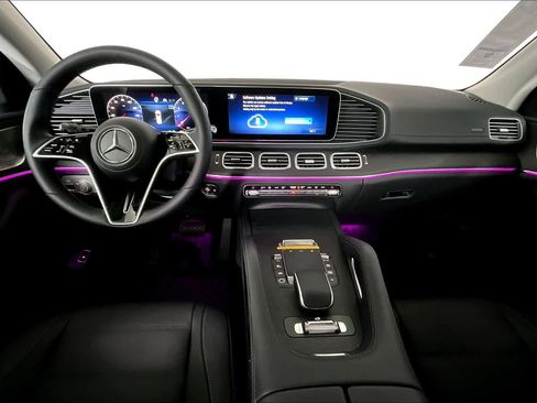 New 2026 Mercedes-Benz GLS 450 4MATIC image 8