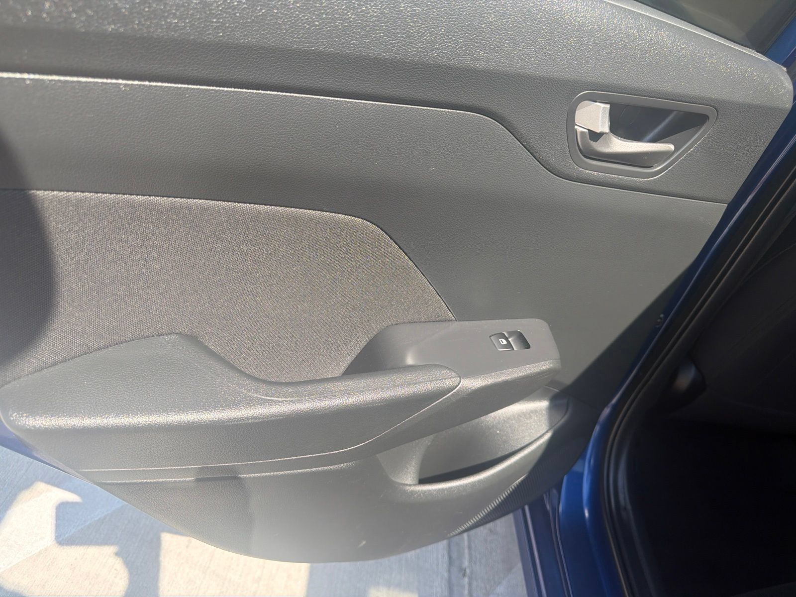 Used 2022 Hyundai Accent SE FWD image 10