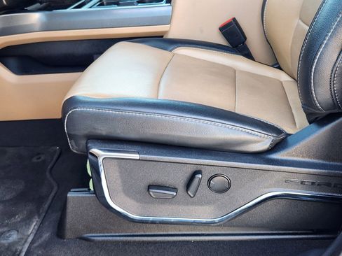 Used 2024 Ford F350 Lariat image 25