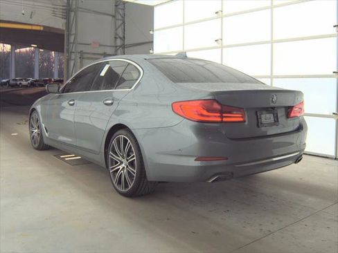 Used 2017 BMW 540i w/ Premium Package image 8